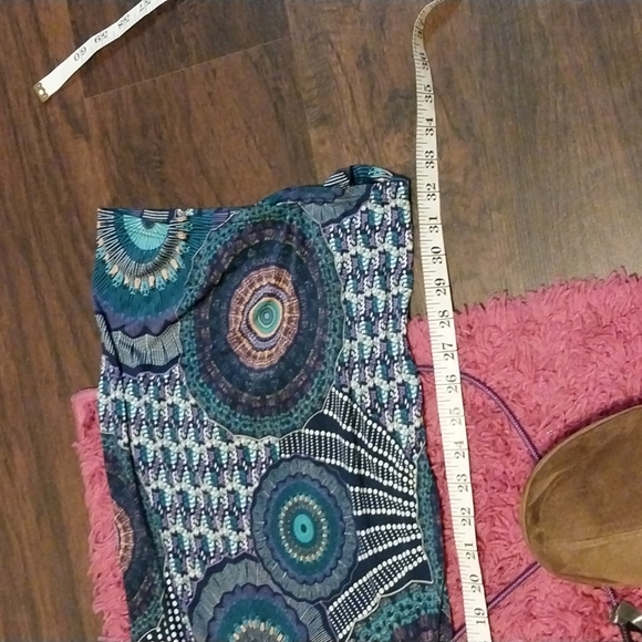 #134 Beautiful Pants - Picture 5 of 5